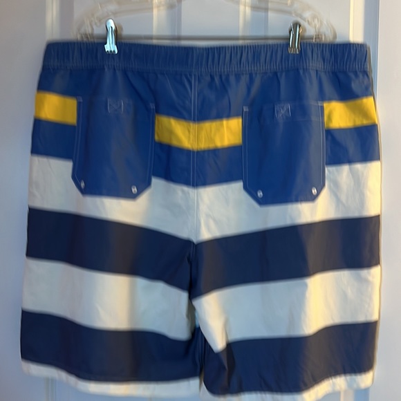 LL Bean Men’s Bathingsuit - Picture 2 of 3